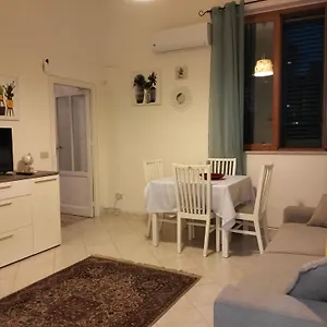 https://la-casa-di-edo.palermohotels.org
